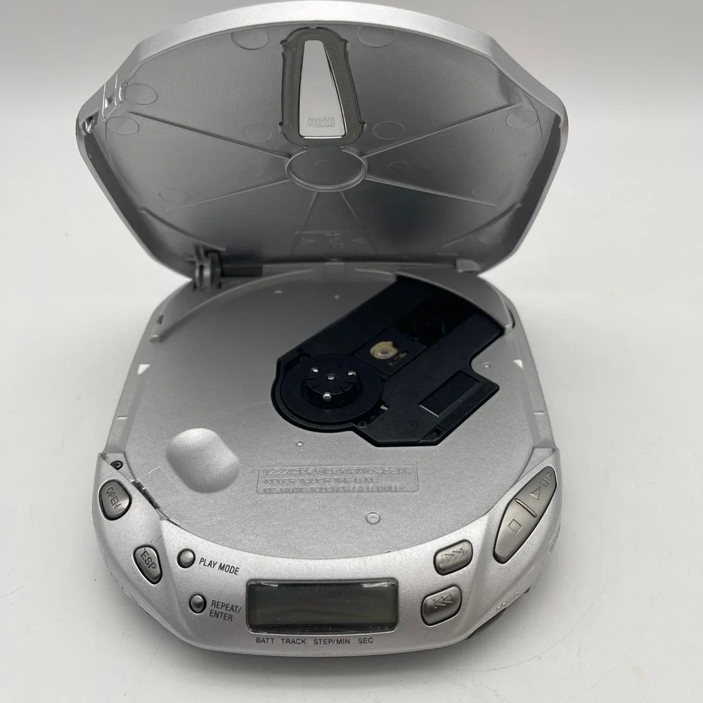 Sony Discman ESP2 D-E451 Portable CD Player Silver SteadySound Groove Vintage‎